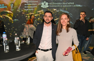 Weband е партньор в „Най-добър младежки стартъп 2026“.
